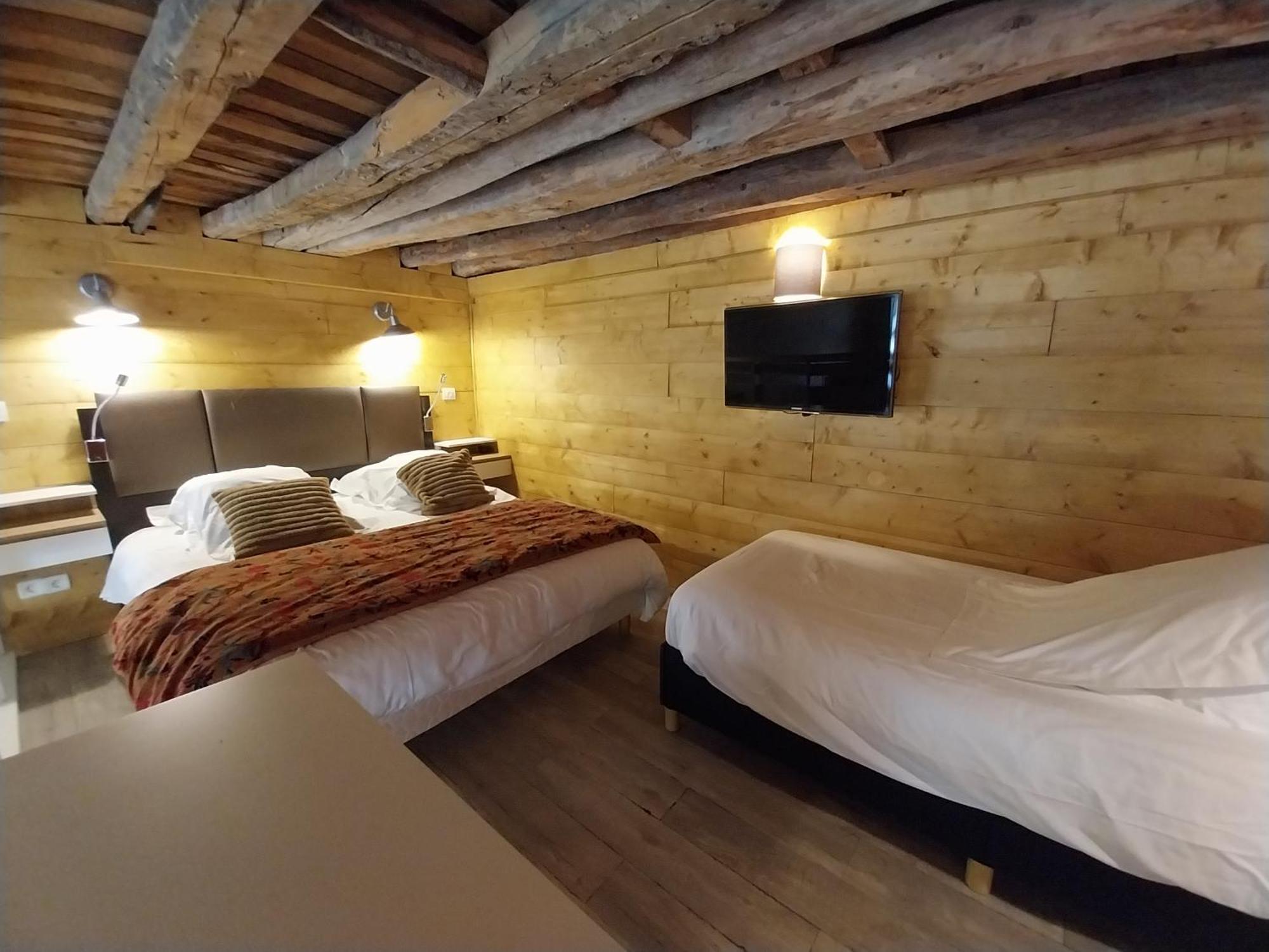 Royal Luchon Aparthotel Bagneres-de-Luchon Exterior photo